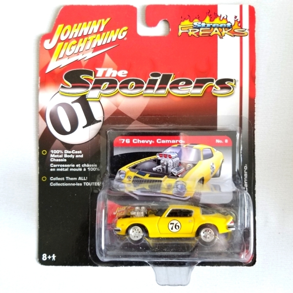 2005 The Spoilers Series Johnny Lightning Yellow '76 Chevy Camaro Toy Car 1:64
